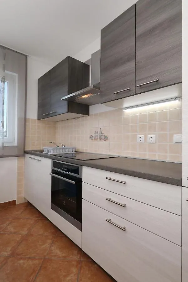 Apartment Dora Preko