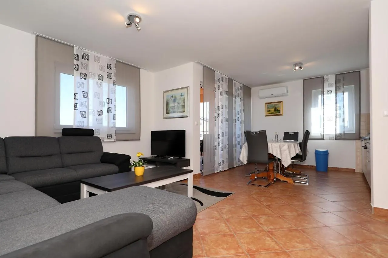 Apartment Dora Preko