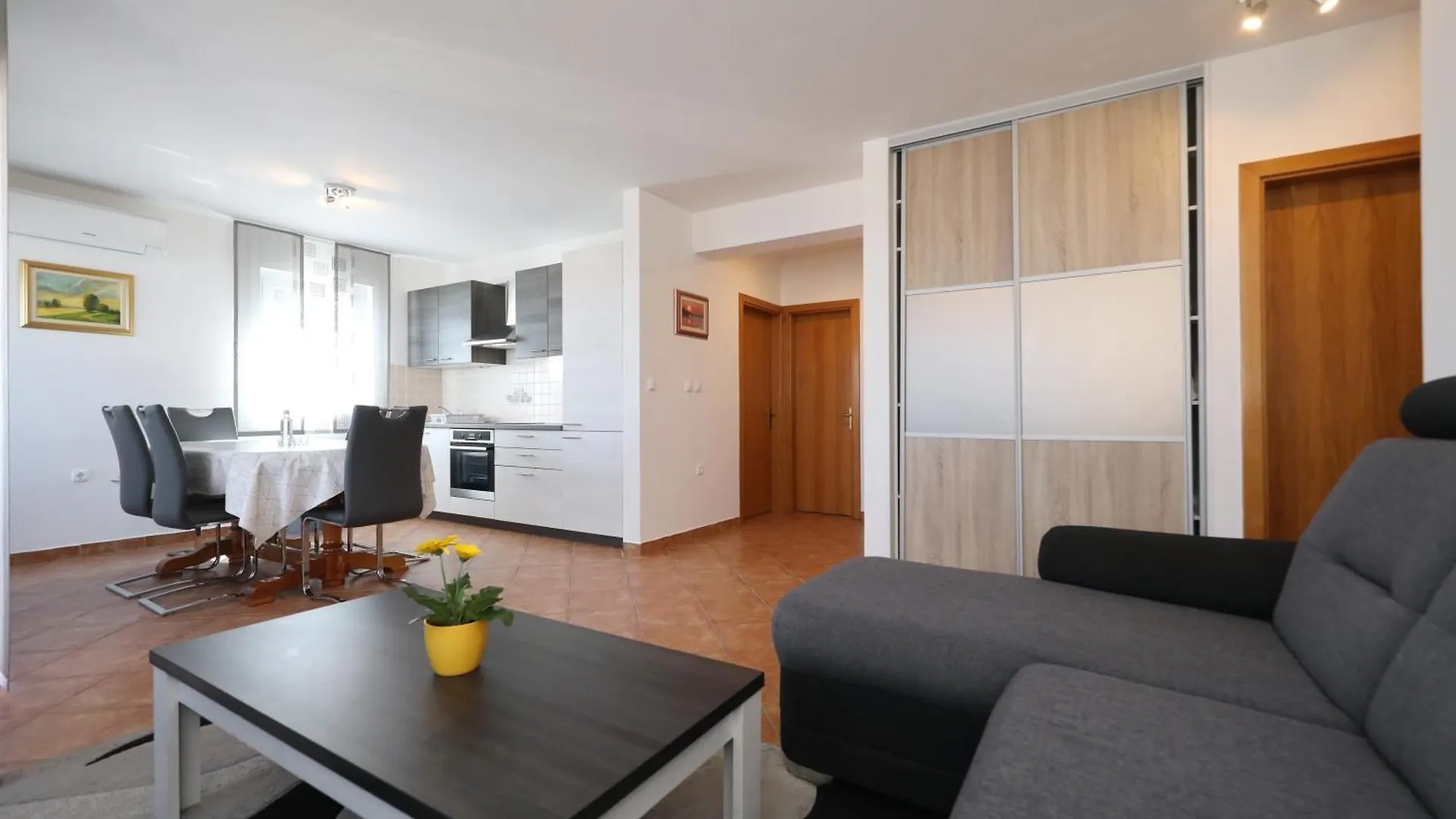Apartment Dora Preko Kroatien