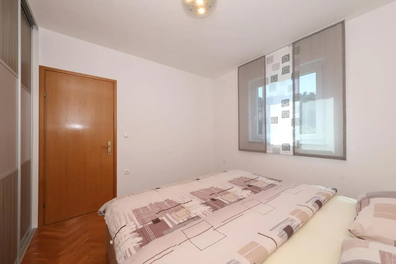 Apartment Dora Preko